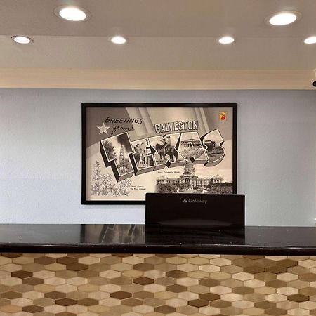 Super 8 By Wyndham Galveston Hotel Buitenkant foto
