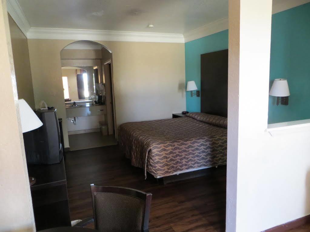 Super 8 By Wyndham Galveston Hotel Buitenkant foto