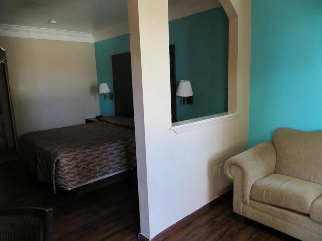 Super 8 By Wyndham Galveston Hotel Buitenkant foto